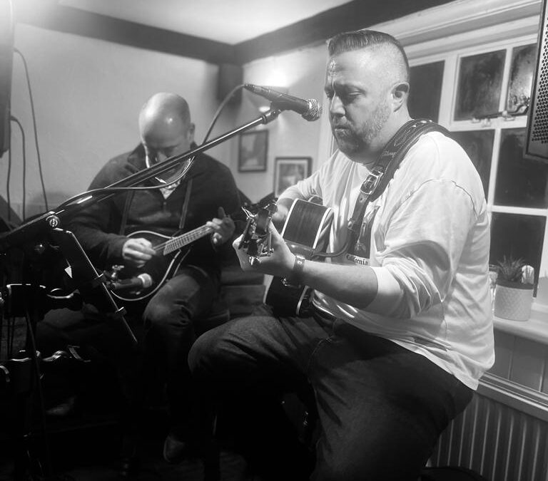 LIVE MUSIC: The Knott Brothers