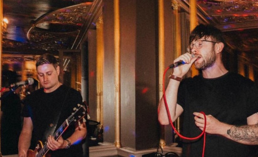 LIVE MUSIC: Queue the audio